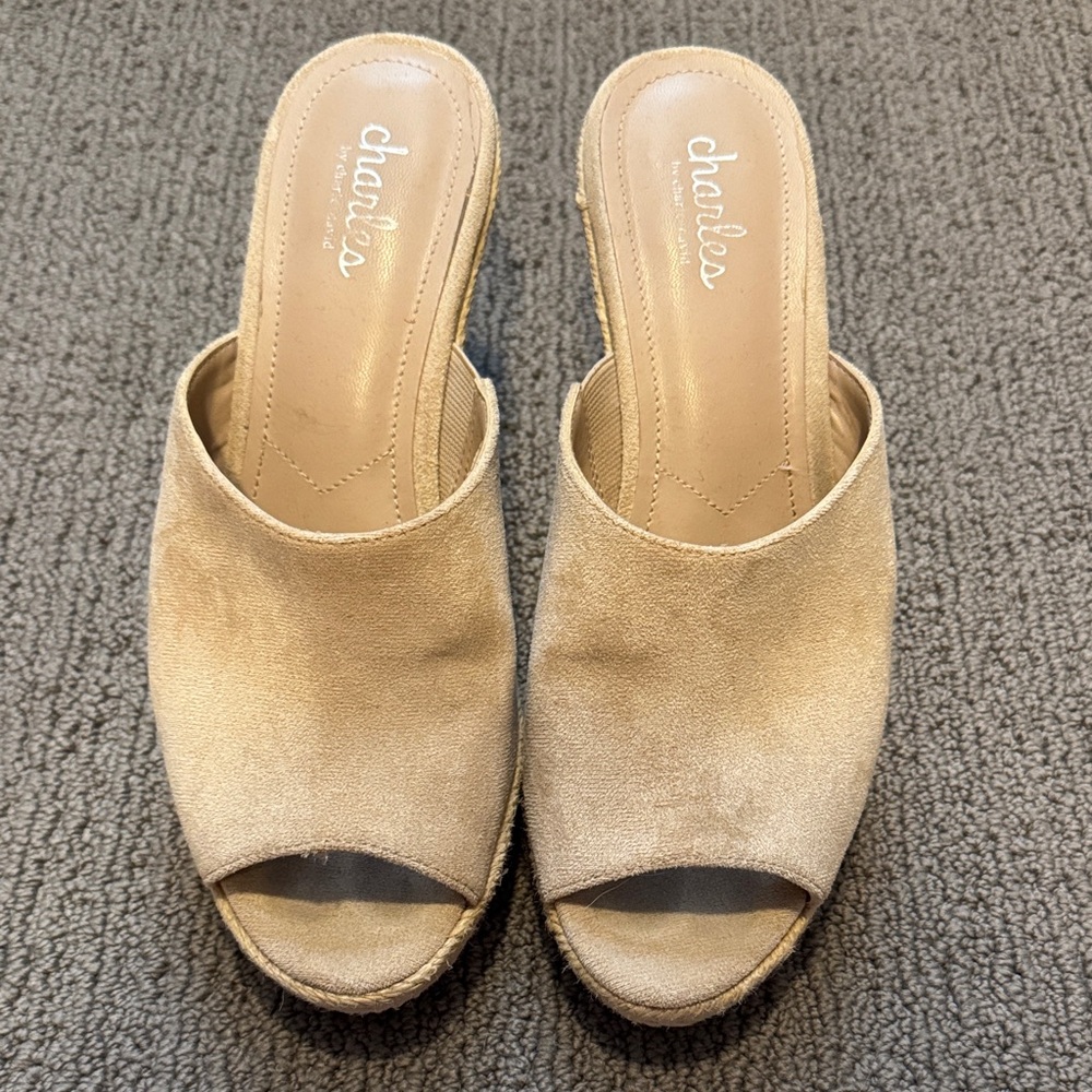 Charles by Charles David Women's Beige Open-Toe Mules